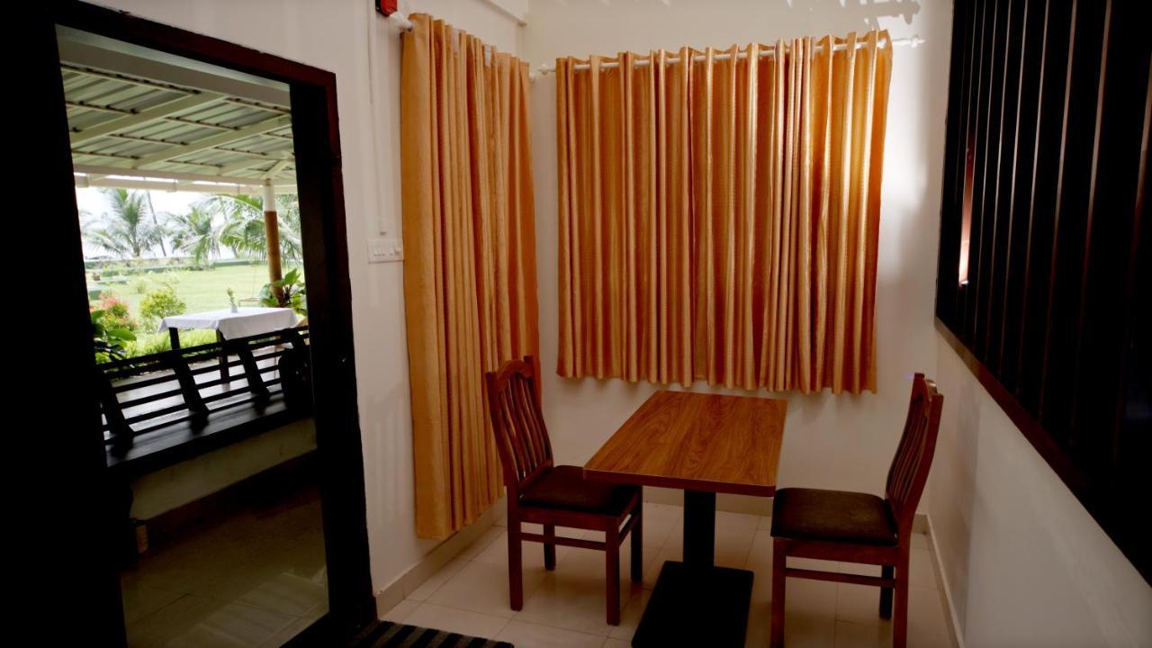 Ashtamudi Lake Garden Resorts Kollam Bagian luar foto